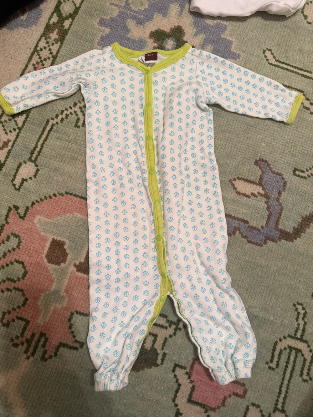 Tea One-Piece Zipper Footless Sleeper in White with Blue Print and Lime Trim